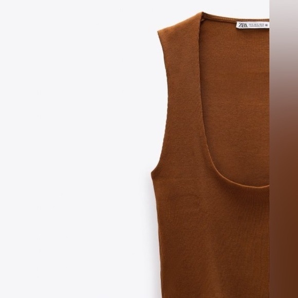 Zara Ribbed T-Shirt - Picture 4 of 5